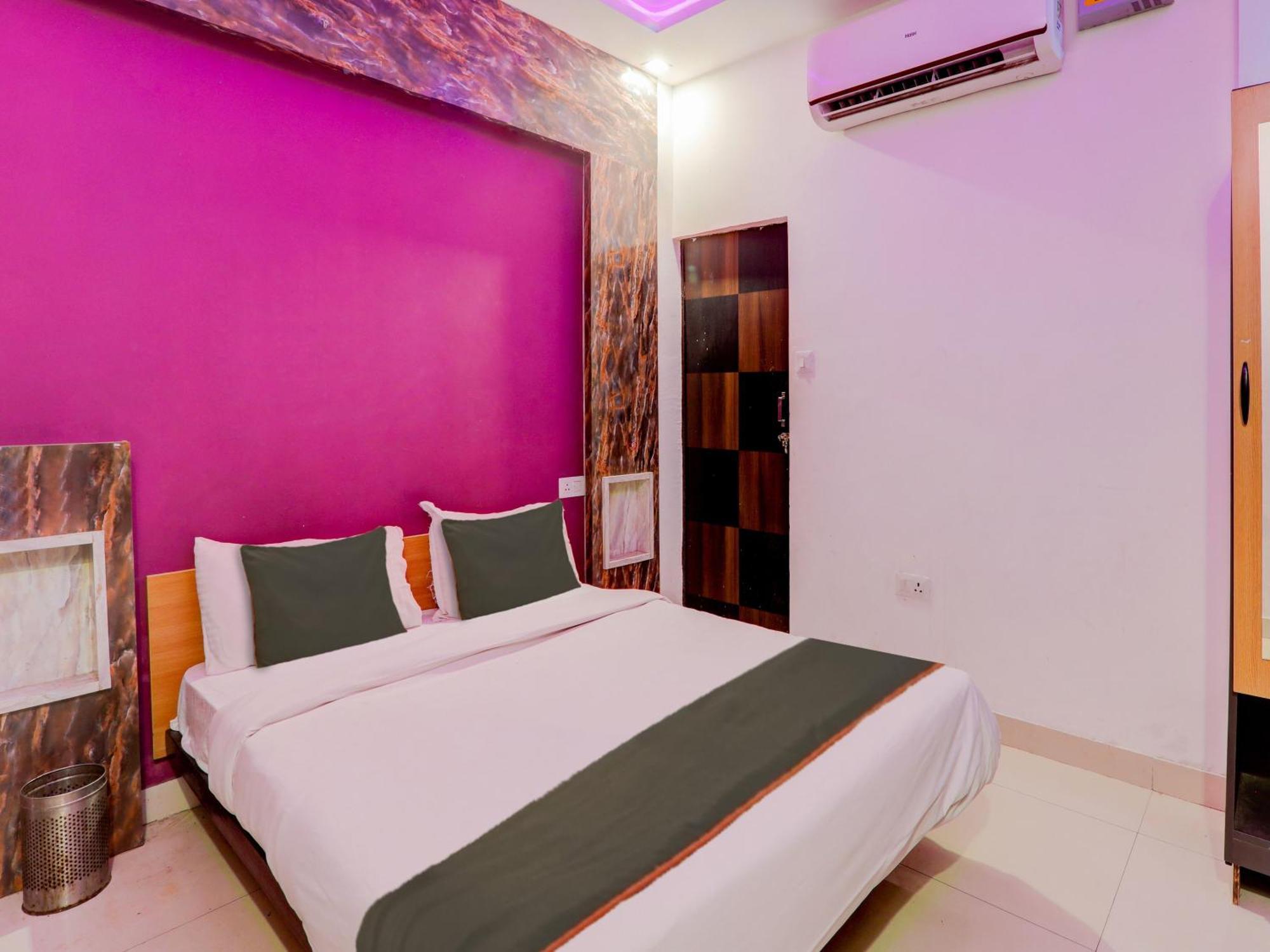Super Collection O Kiara Guest House Lucknow Bagian luar foto